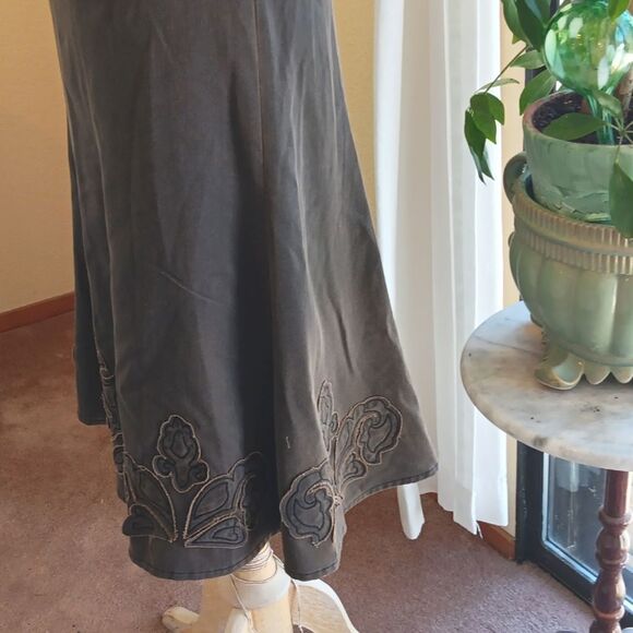 Cabi Stretch Denim Skirt - Picture 4 of 10